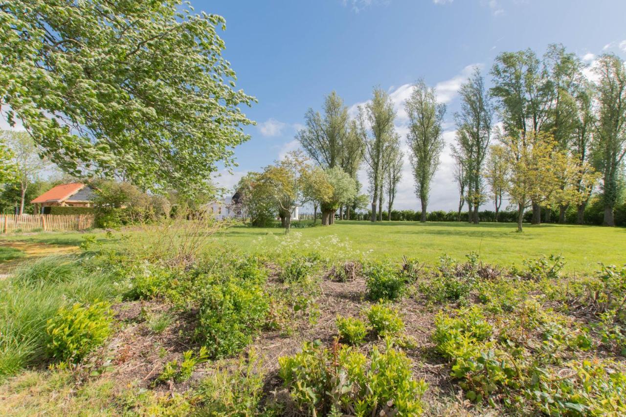 Prachtig Gelegen Vrijstaand Landhuis Hansweert Eksteriør bilde